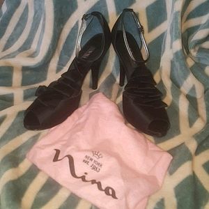 Nina heels with ruffles size 10